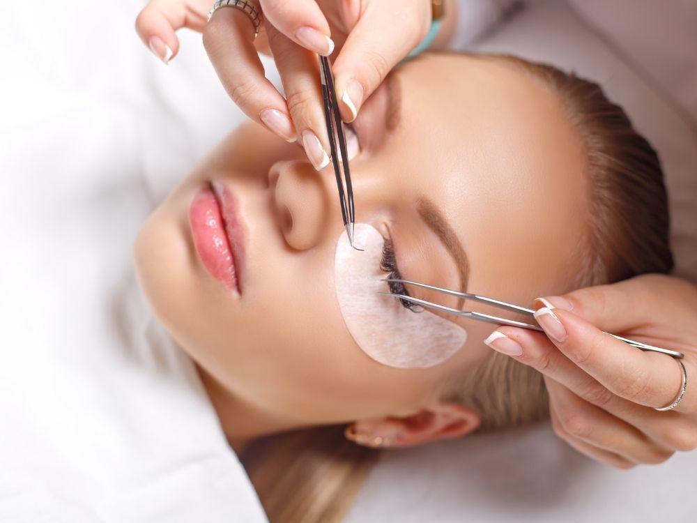 Why I Stopped Getting Lash Extensions