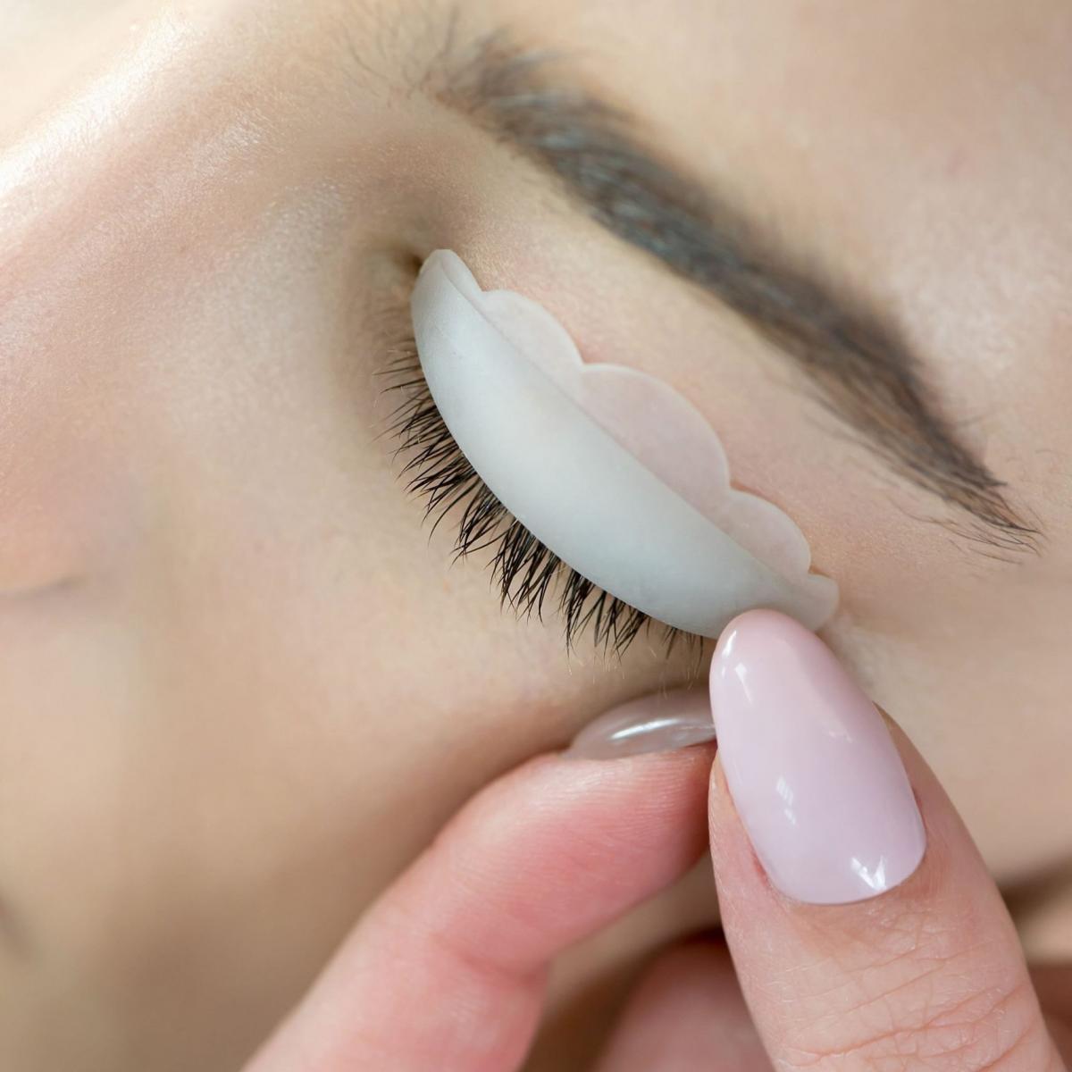 Choosing Your Lash Lift Pad Based on the Perm You Want